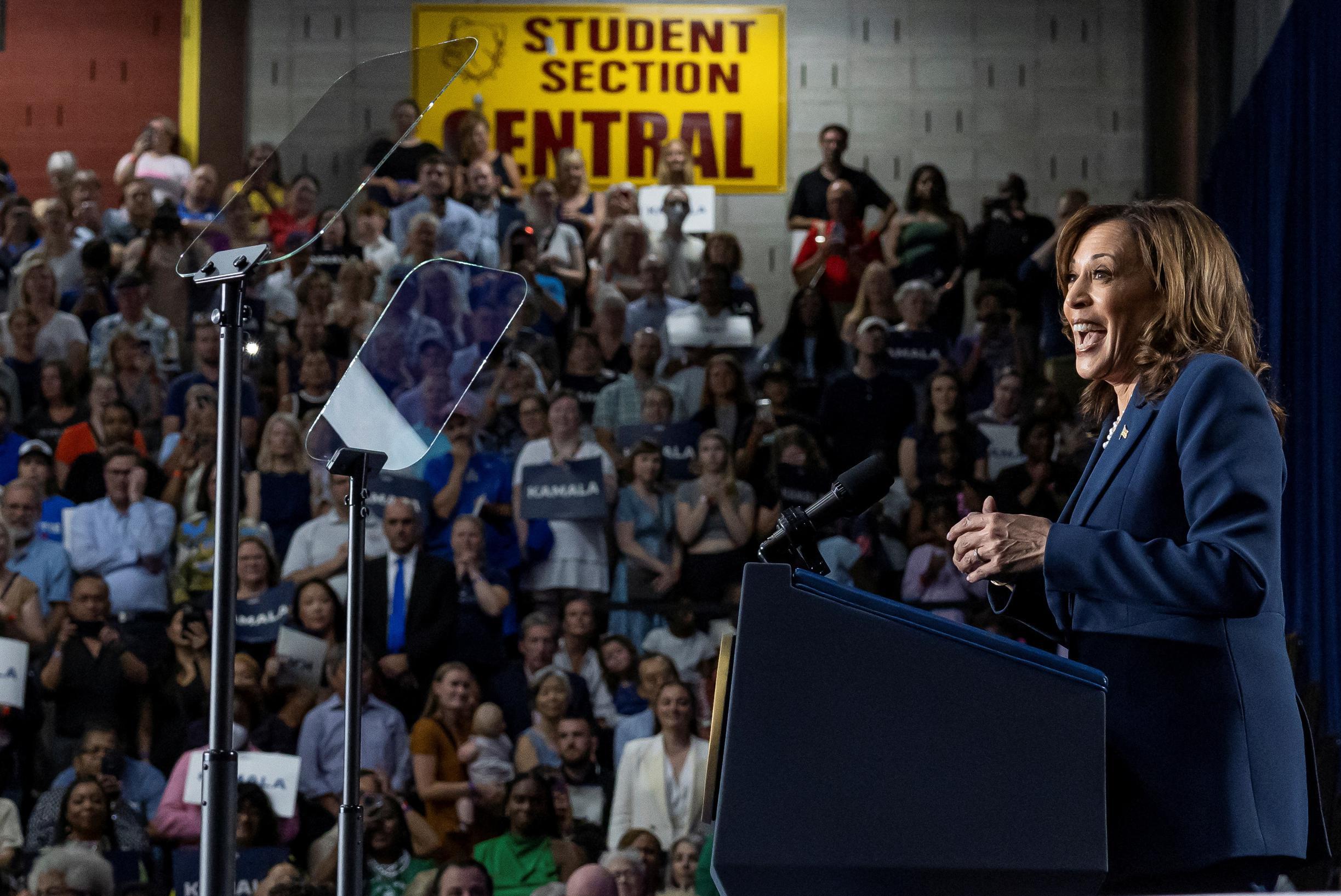 “Ik ken zijn soort”: Harris zoekt op eerste campagne-evenement confrontatie met Trump